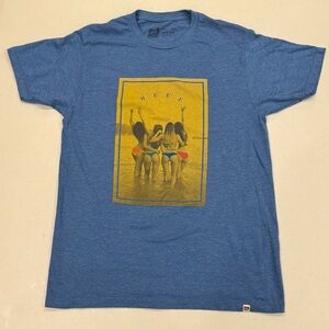 Reef Blue Beach Babe Graphic T-Shirt Life’s Short Go Surf Medium